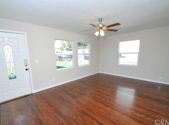 4th image of 4039 Grand Ave