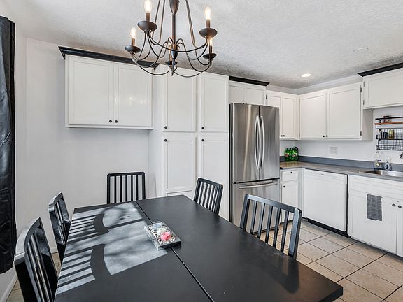 3rd image of 645 Swenson Ave APT 5