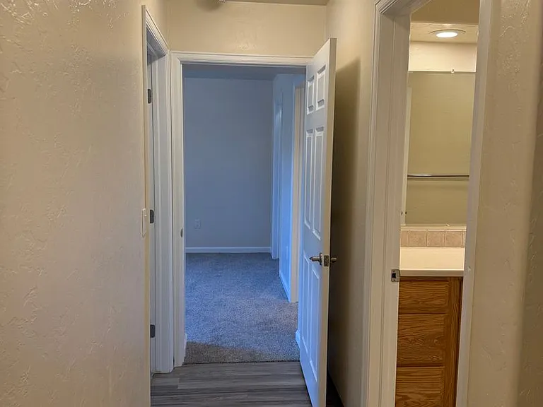 52 Commons Cir — Photo 10