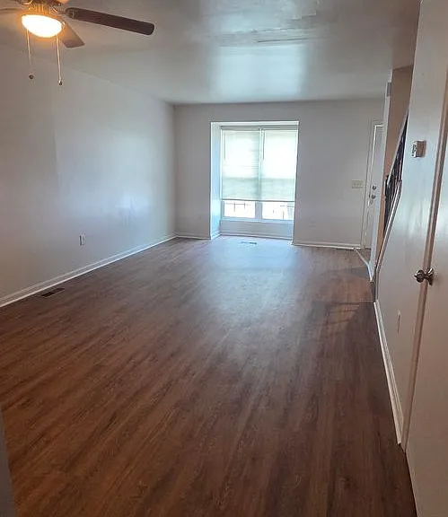 9654 Hastings Dr — Photo 3