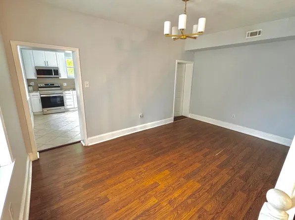 775 S Front St Floor 2, Philadelphia, PA 19147