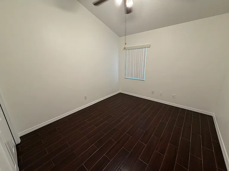 2301 Oakhurst Ct — Photo 12