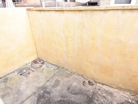 4th image of 1343 Christian St #House4br