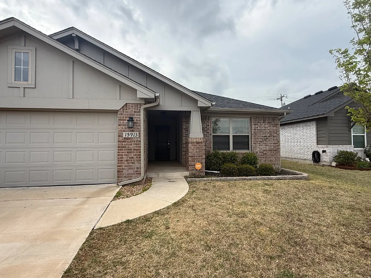 Building Photo - 15913 Boulderdown Dr