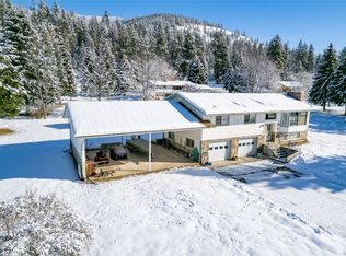 863 Greers Ferry Rd, Libby, MT 59923