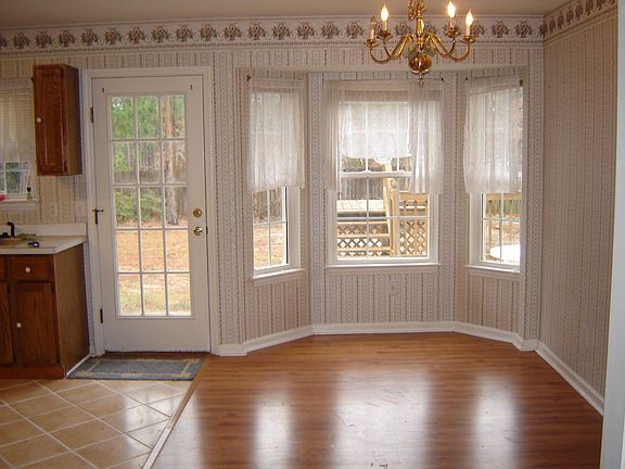 Dinining - Bay window