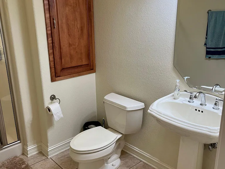 21160 Chancery Ct — Photo 72