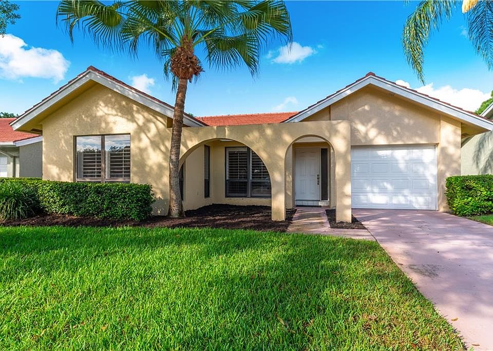 1st image of 2712 SW Willowood Cir
