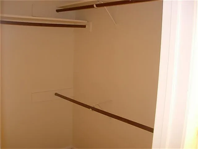 12706 Nantucket Dr — Photo 22