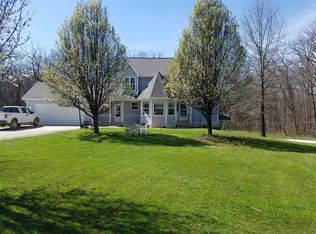 12 Yellow Brick Rd, Troy, MO 63379