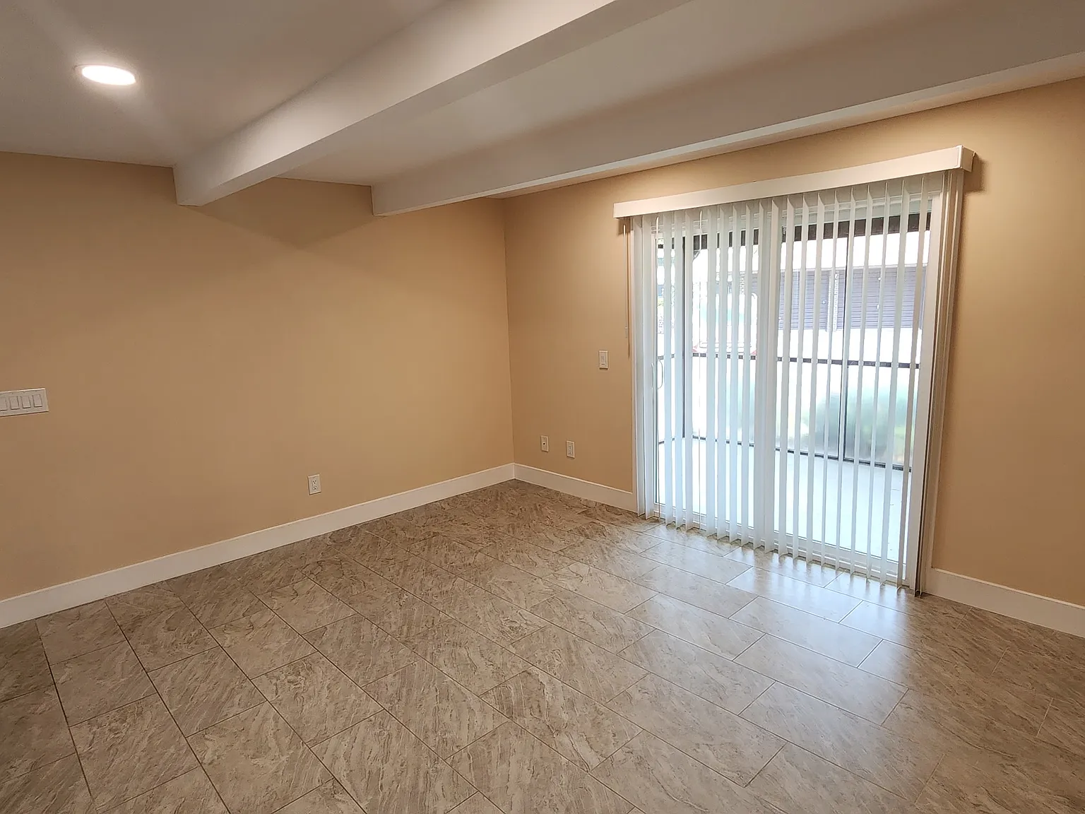 1 bed, 700 sqft, $1,095 — Photo 3