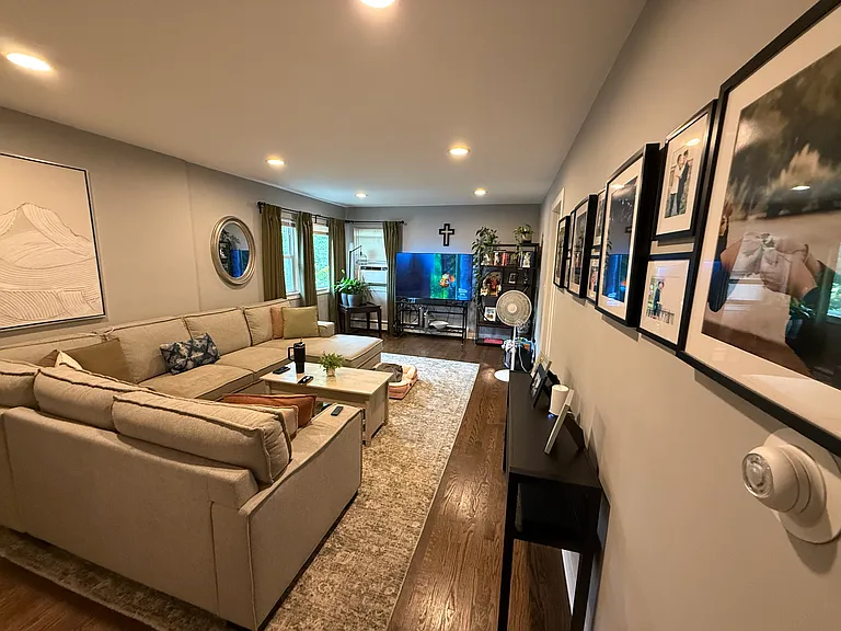 3950 N Pioneer Ave #2 — Photo 1