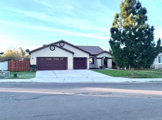 1034 Sun Up Cir, San Jacinto, CA 92582