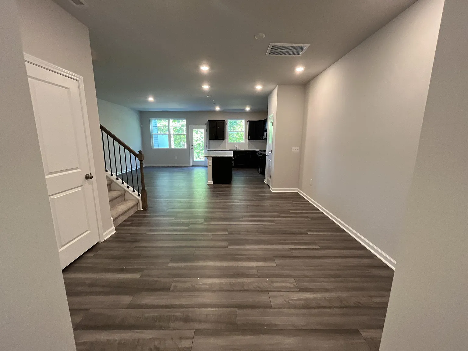408 Hazy Hills Ln — Photo 3