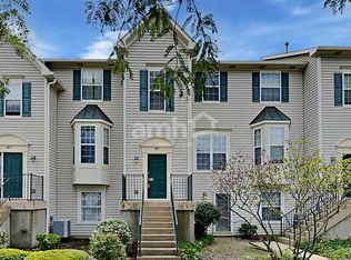 1817 Grandview Pl #1E, Montgomery, IL 60538