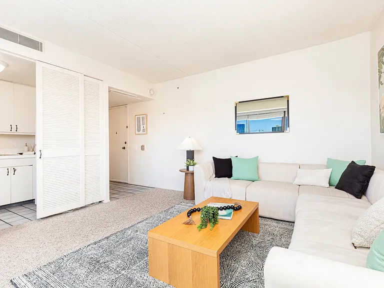 225 Queen St #21D-1 — Photo 3