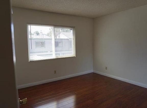 4th image of 23620 Monument Canyon Dr Unit B