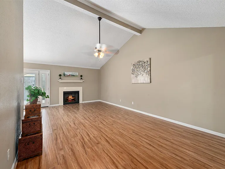 6602 Montauk Dr — Photo 8