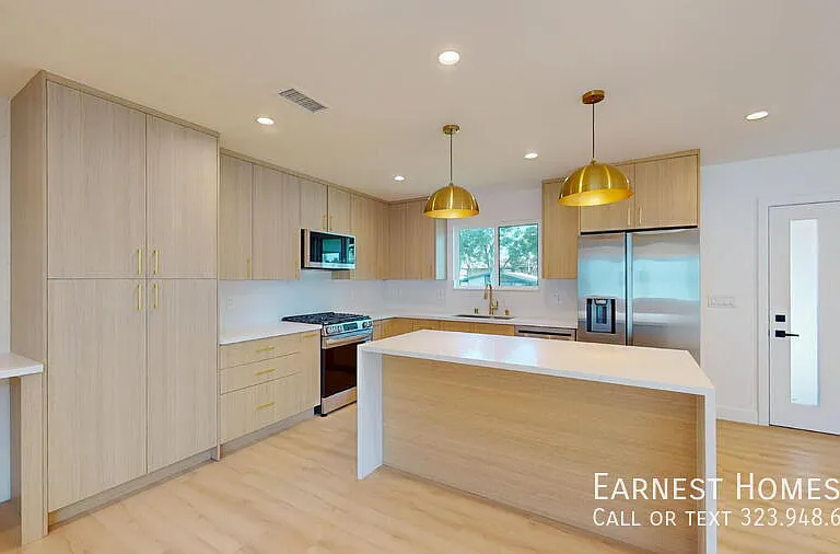 16701 Chatsworth St — Photo 2
