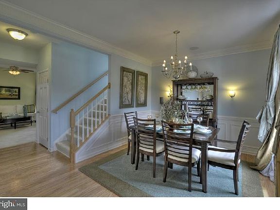 3rd image of 2400 Tywyn Dr