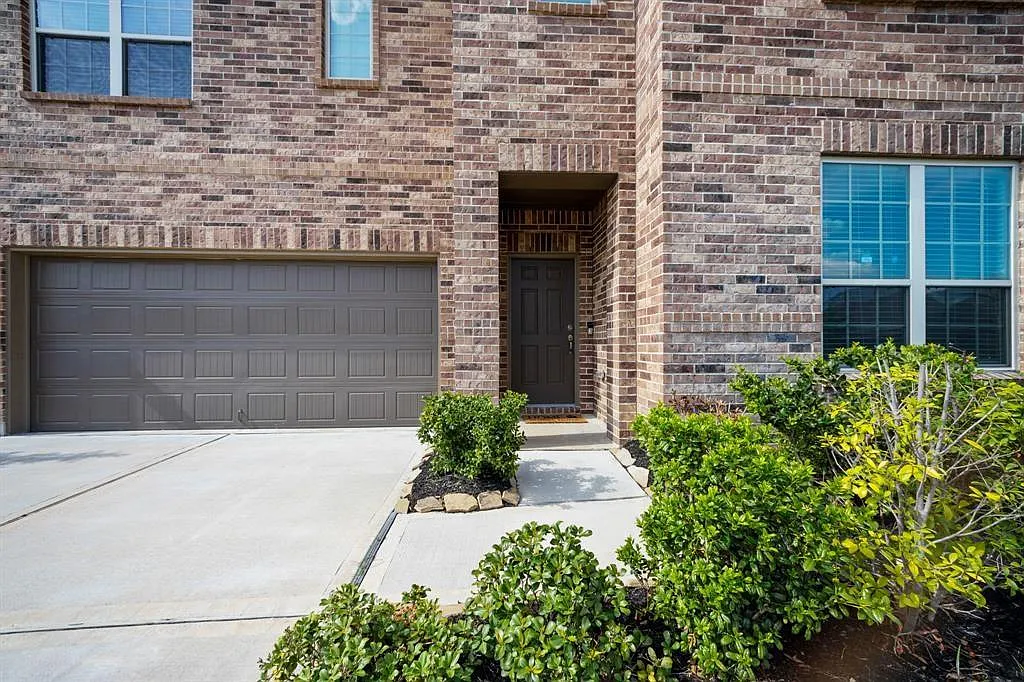 Building Photo - 9702 Fairymoss Ct