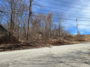 9 Hutchins St, Auburn, ME 04210