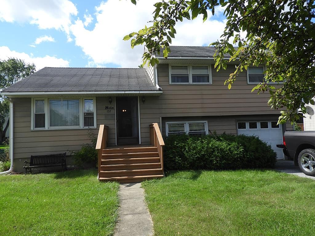 137 Prospect Ave, Plattsburgh, NY 12901 Zillow