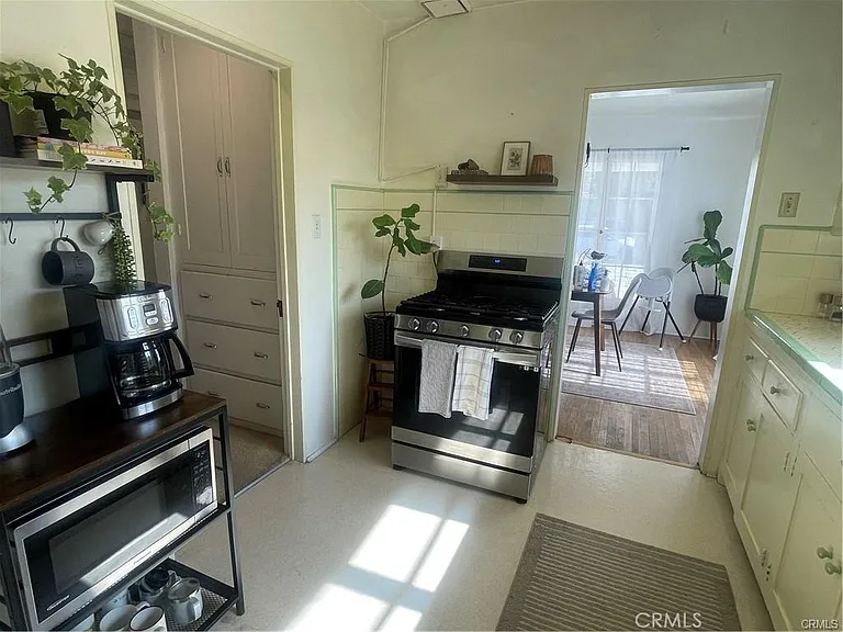 4586 Sunnyside Dr — Photo 18
