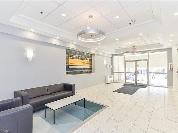 4th image of 276 King St W #213
