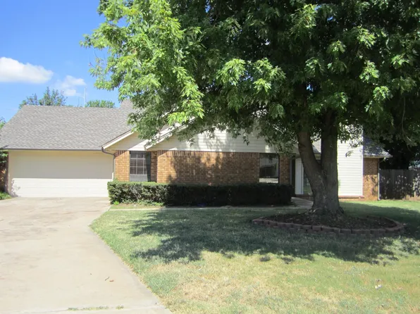 4721 Persimmon Ct, Norman, OK 73072