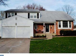 191 Canterbury Rd, Mount Laurel, NJ 08054