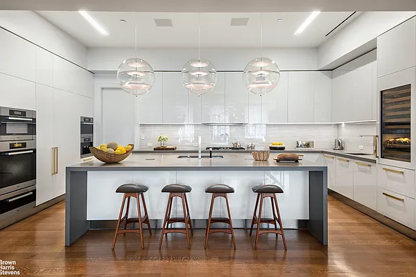 Sold by Brown Harris Stevens | media 28