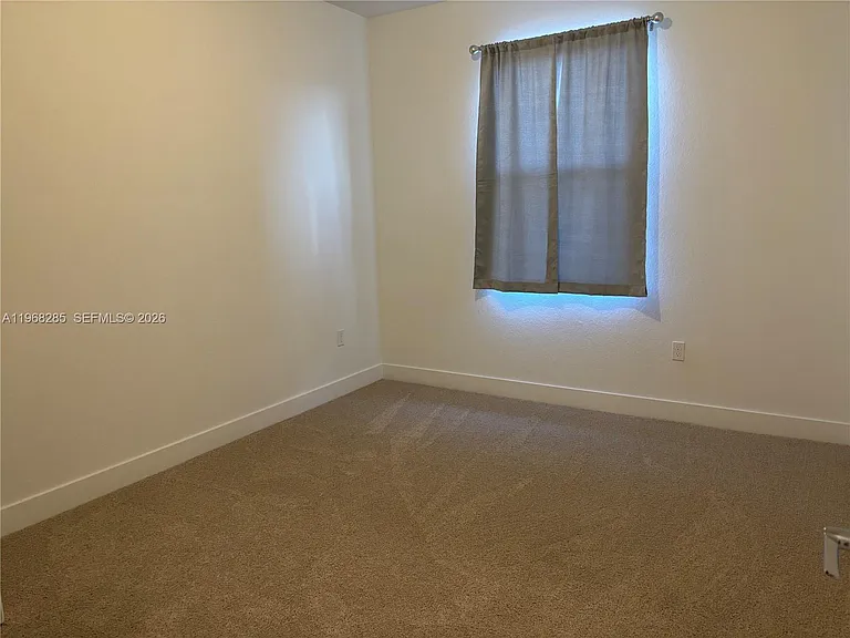 146 SW 170th Ave #146 — Photo 31