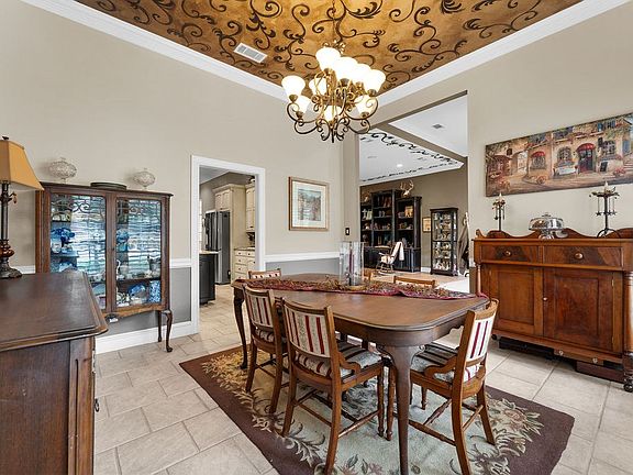 5th image of 4121 Springfield Ct