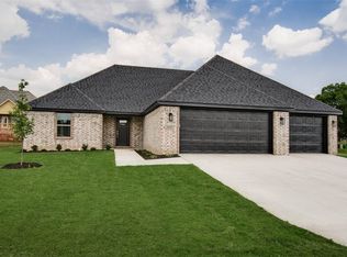 1909 Hale Ln, Pea Ridge, AR 72751