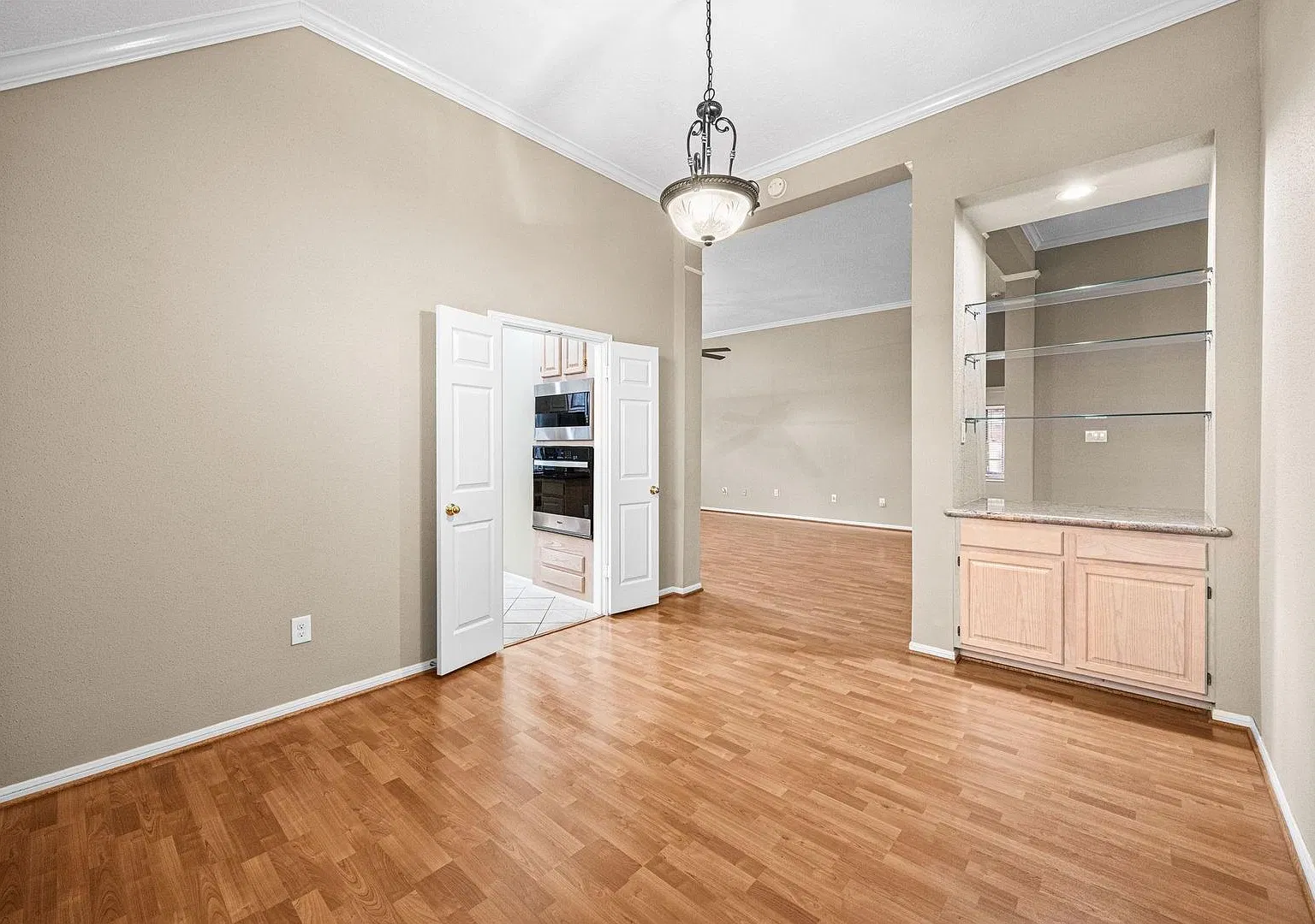 17219 Crown Meadow Ct- Ask about our No Cash Security Deposit Option — Photo 3
