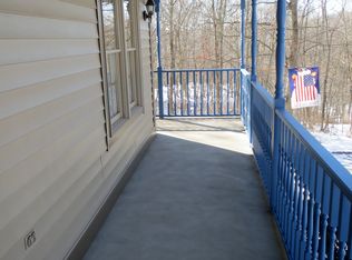 14 Lamplighter Ln, Baden, PA 15005