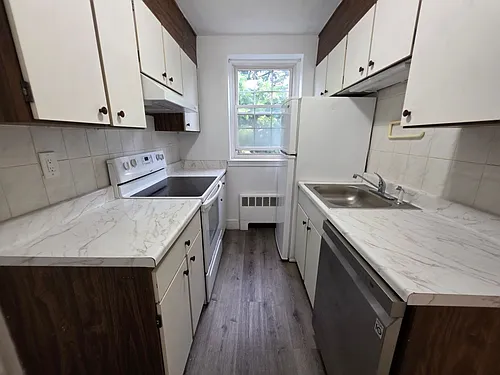 25 Englewood Ave Photo 1