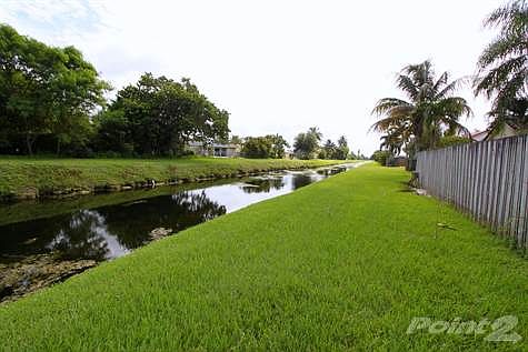 Call Kathy Hyatt 954-347-0244