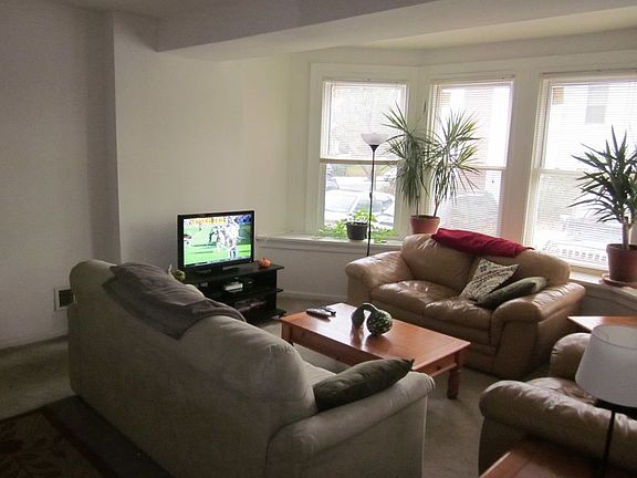 2nd image of 466 Green Ln #1