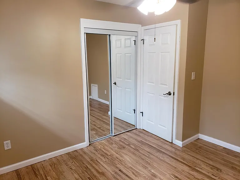 Upstairs Bedroom 2