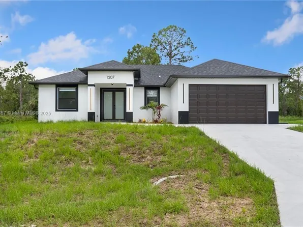 1207 W 9th St, Lehigh Acres, FL 33972