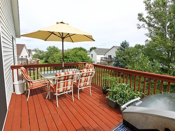 2nd image of 351 Bluebird Ln