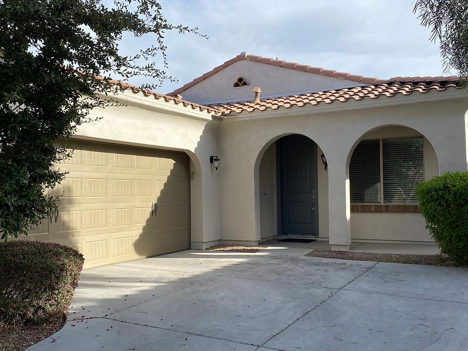 1st image of 167 E Carob Dr