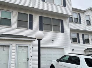195 Arch St APT 17, Hamden, CT 06514