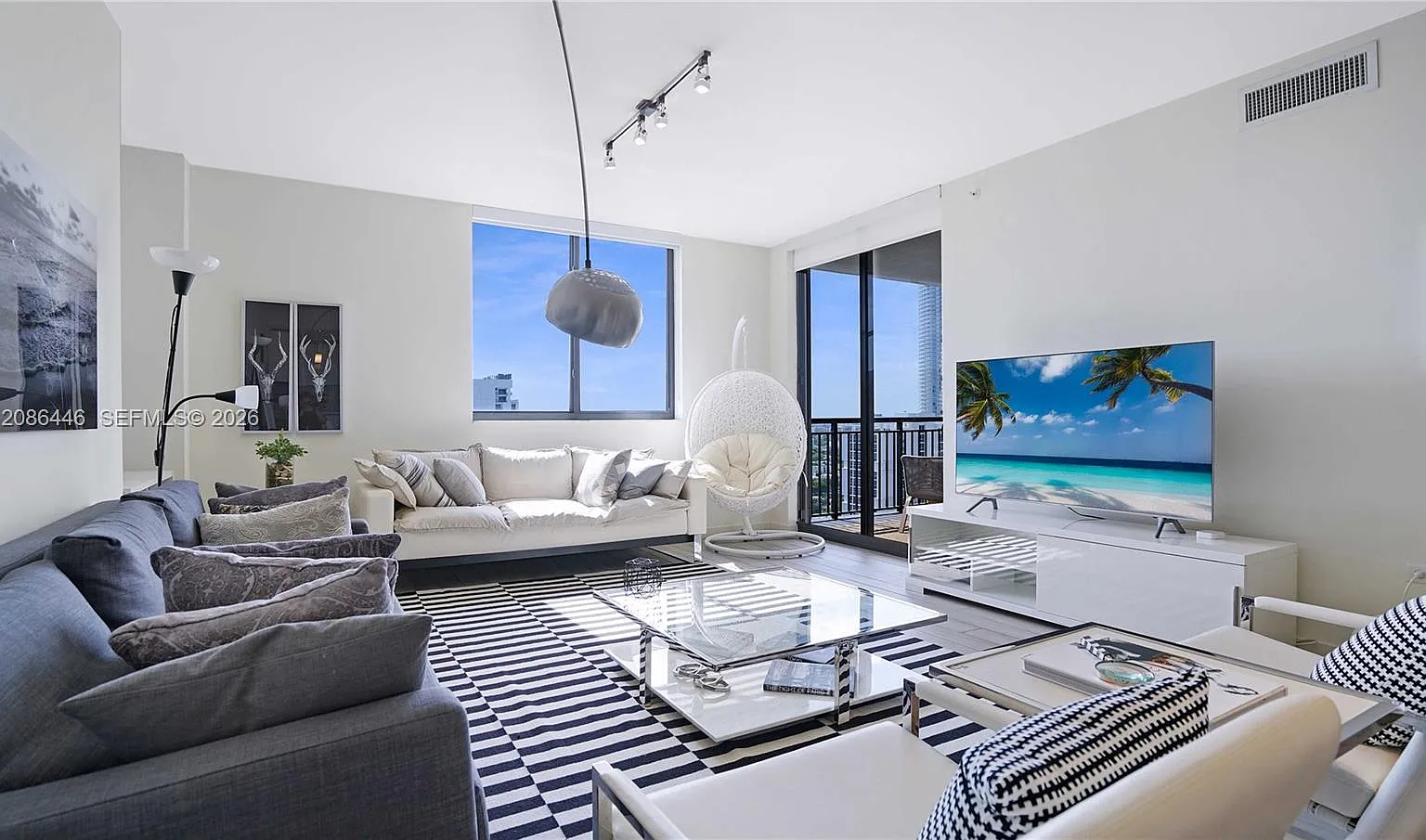 Nine At Mary Brickell Vill — Photo 3