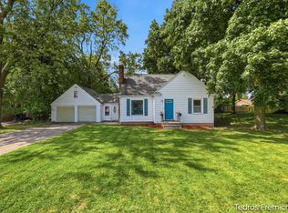 3372 Evert St NW, Grand Rapids, MI 49534