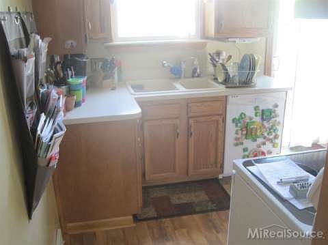 3rd image of 1698 Annabelle St