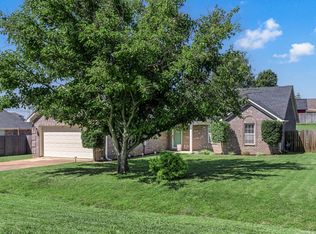 443 Sterling Farm Dr, Atoka, TN 38004