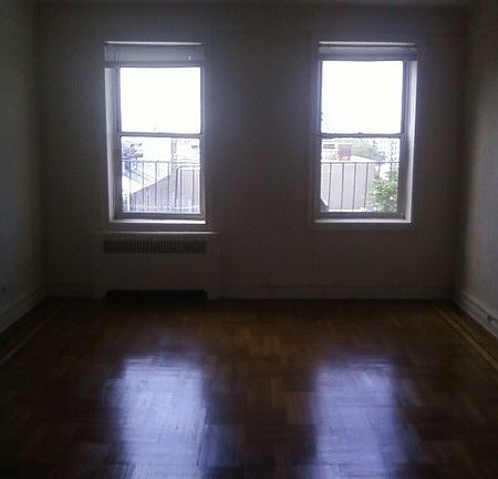 2nd image of 8502 Fort Hamilton Pkwy